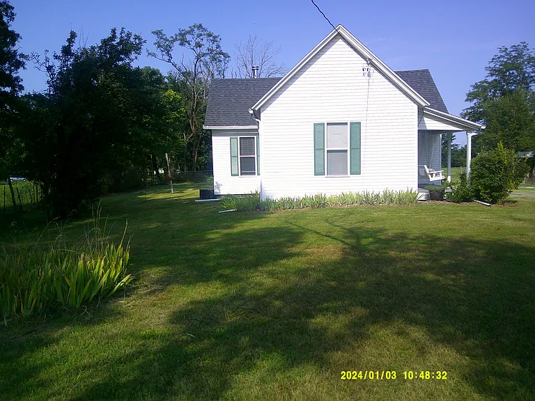 1611 N Dozier Station Rd — Photo 3