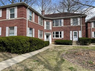 1502 S Race St APT 5, Urbana, IL