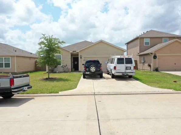 995 Lake View Cir W, Brookshire, TX 77423