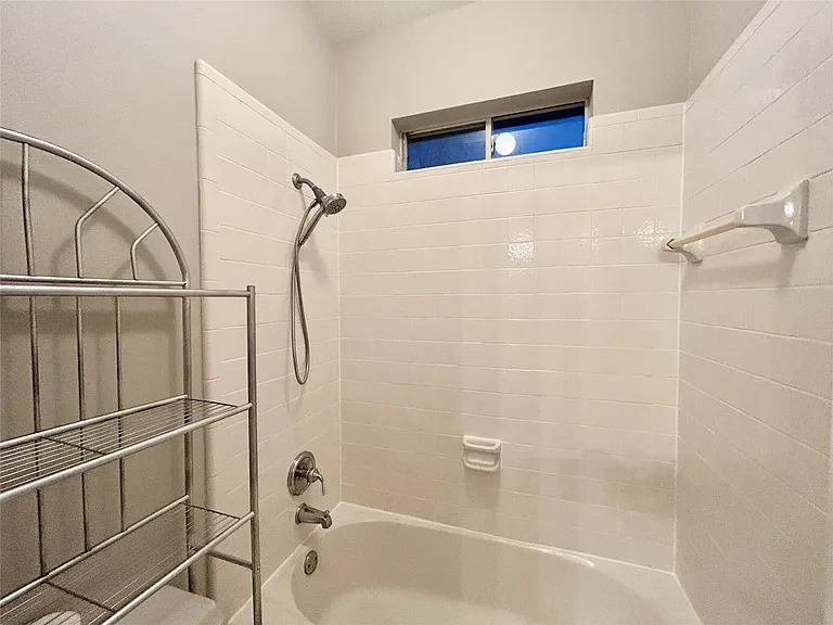 16807 Laguna Springs Dr — Photo 42