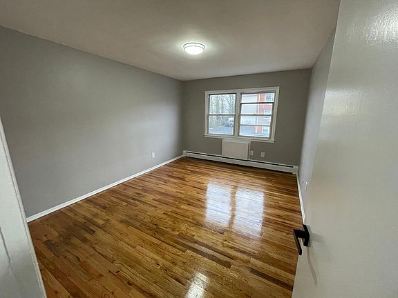 5th image of 710 Westfield Ave APT B4