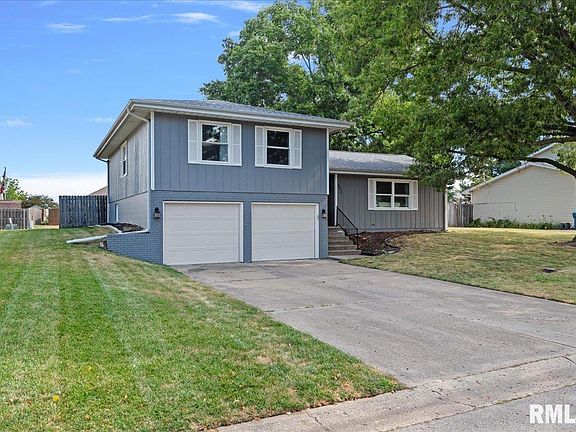2nd image of 705 Stonehill Dr