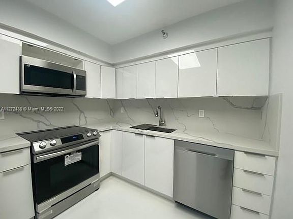 5th image of 3530 Mystic Pointe Dr APT 2503