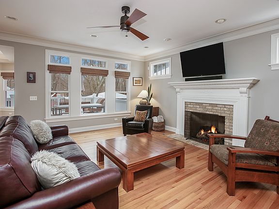 3rd image of 629 Kenilworth Ave