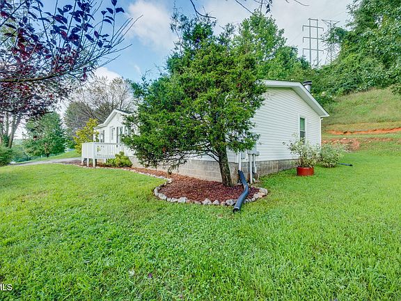 3rd image of 14181 Middle Pointe Ct
