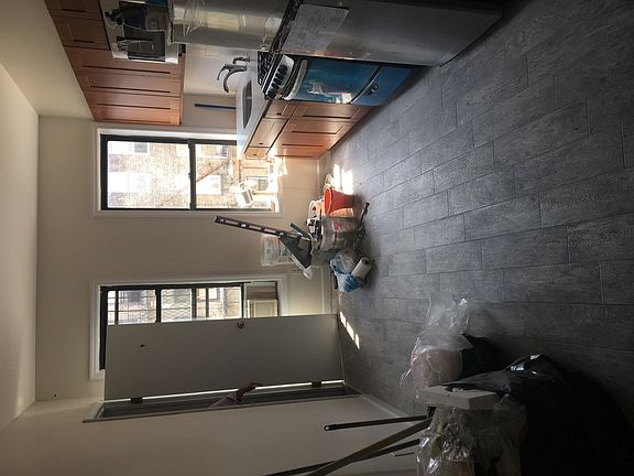5th image of 352 Palmetto St #3LO