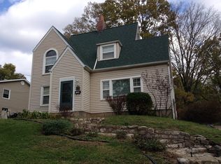 1506 Country Club Dr, Hannibal, MO 63401