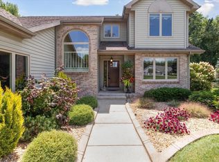 30880 Field Stone Dr, Granger, IN 46530