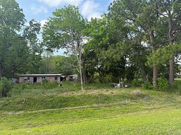 2nd image of 1019 E Archer Rd