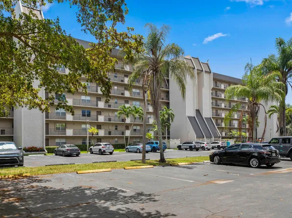 3150 W Rolling Hills Circle #704, Davie, FL 33328