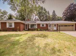 1134 Ardmore St, Holland, MI 49423