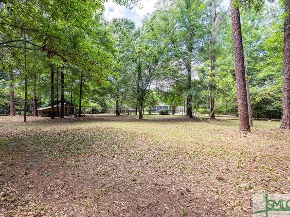 1303 Brightwood Dr, Savannah, GA 31406