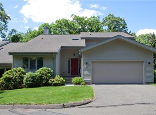 4 Shirecrest #4, Avon, CT 06001