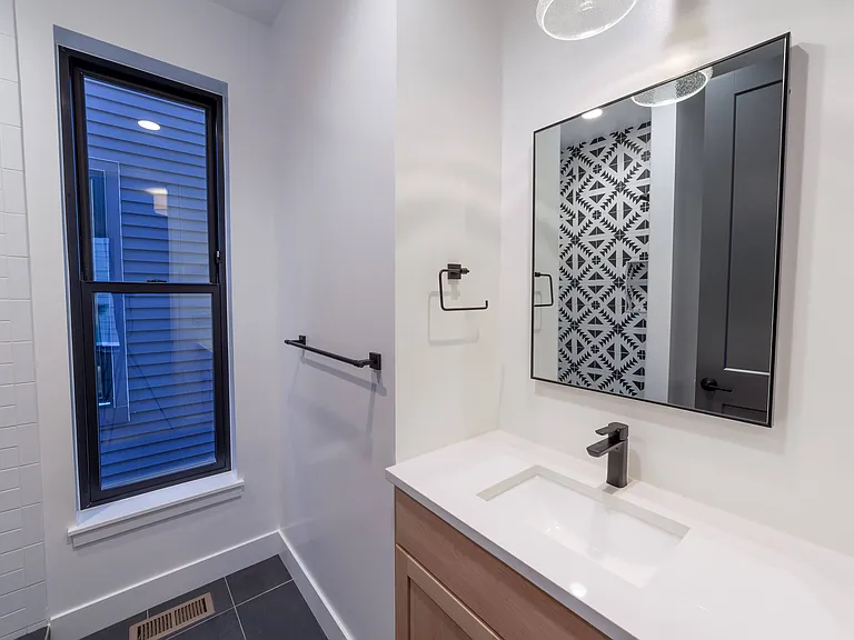 2317 Stout St — Photo 12