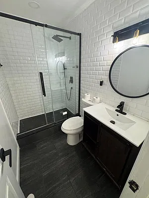 Bathroom, photo 1