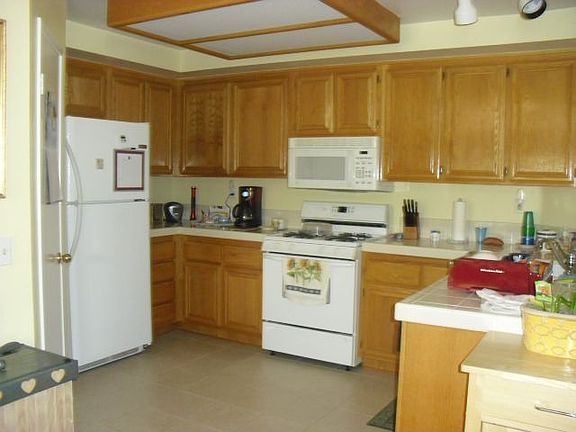 4th image of 31015 Larchwood St