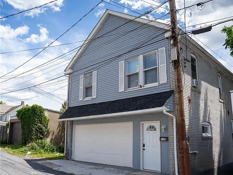 128 E Spruce St — Photo 1