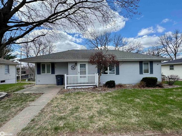 107 Knutsen St, Exira, IA 50076