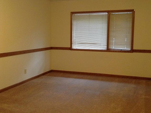 4th image of 4302 Hunters Club Dr