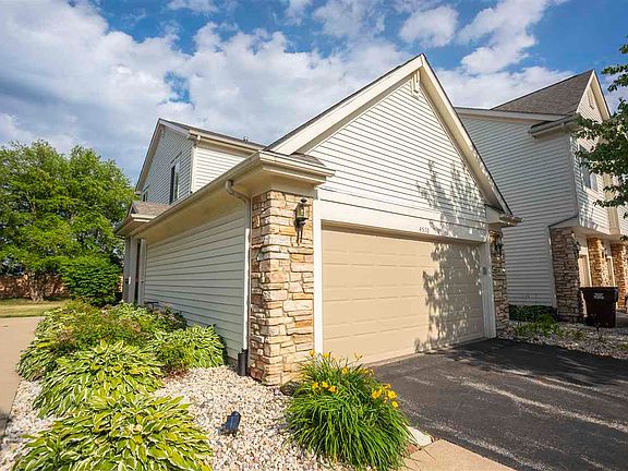 3rd image of 4570 Hilltop Dr