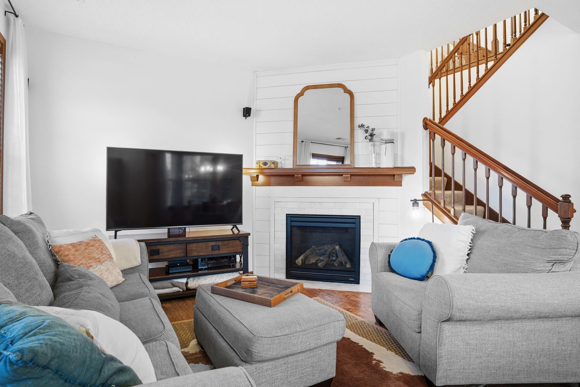 next background image