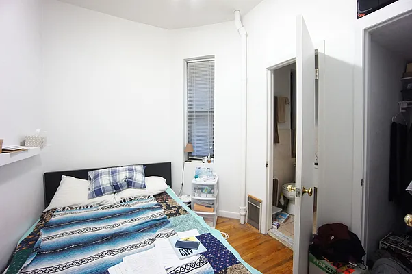 Rented by Compass | media 10