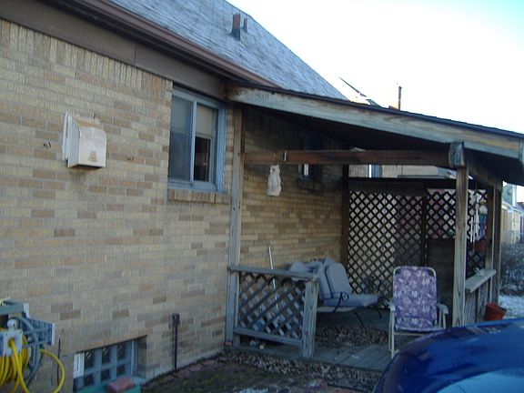 5th image of 11 Laurentian Dr