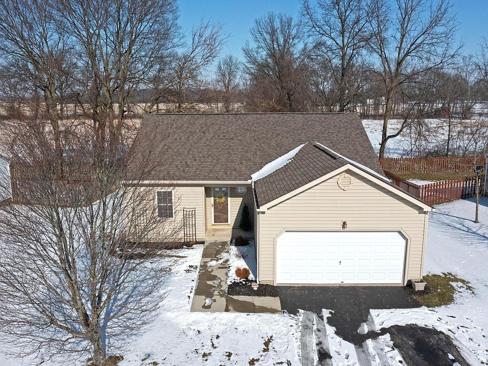 1st image of 120 Windward Dr