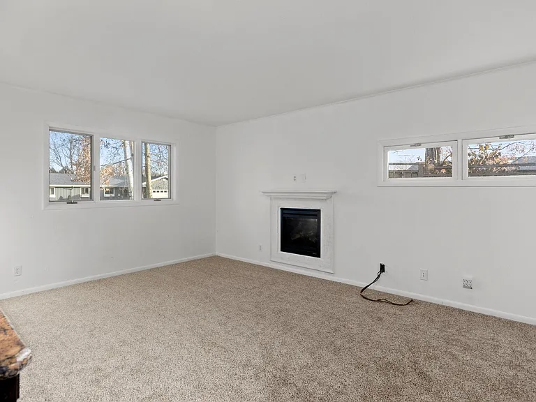 2104 Silver Sage Trl — Photo 4