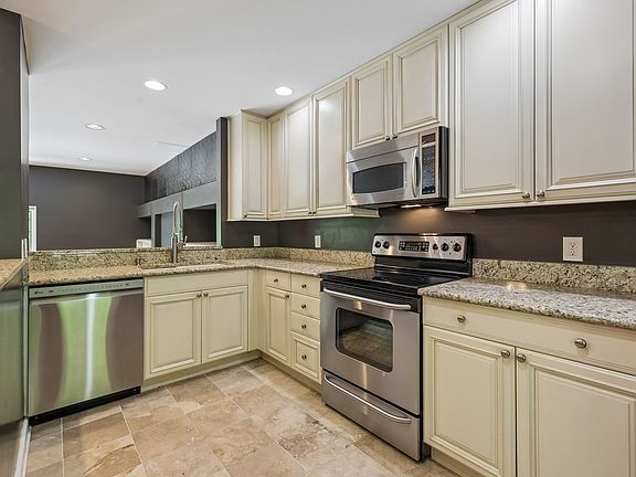 5th image of 941 Harpeth Trace Dr