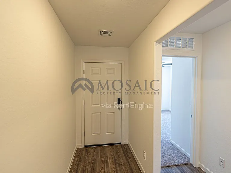 1445 E Jaycie Dr — Photo 10
