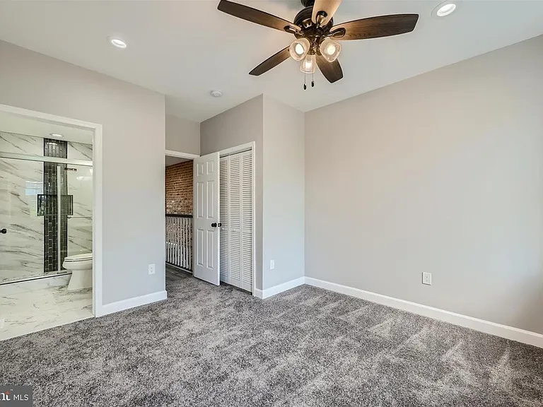 616 N Streeper St — Photo 8