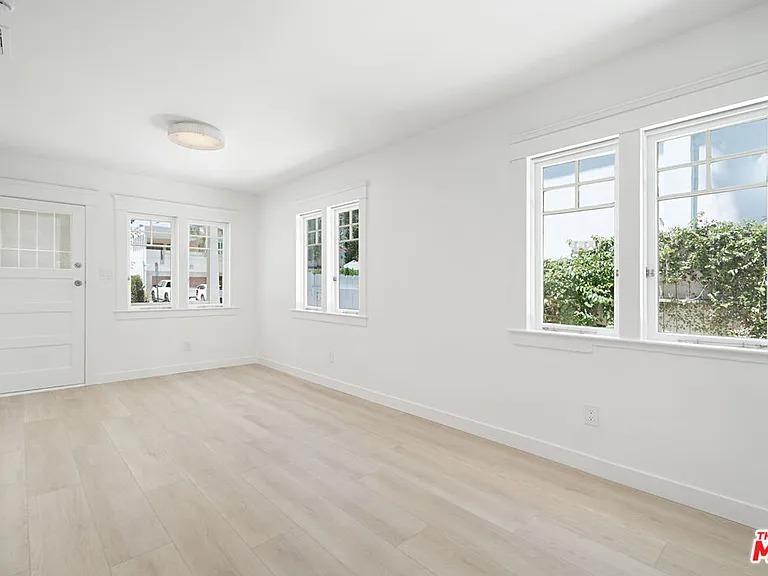 4622 Norwich Ave — Photo 3