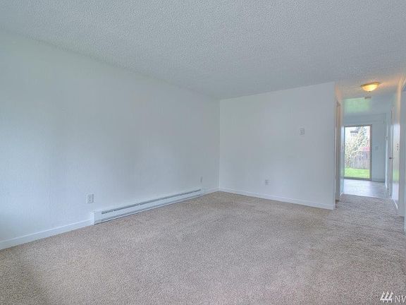 5th image of 906 S Orchard St