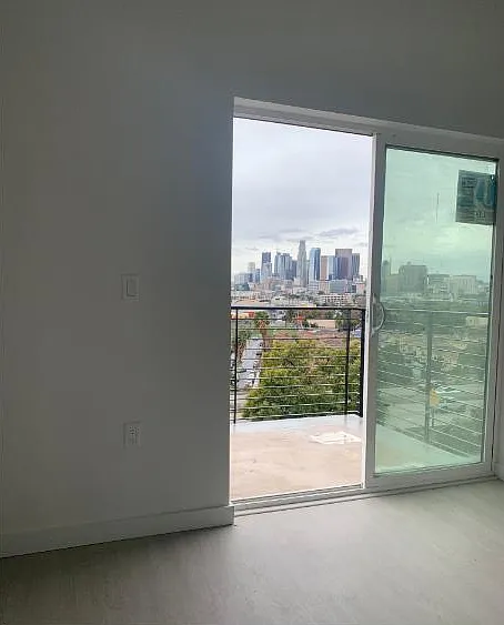 1612 Pleasant Ave #201 — Photo 4