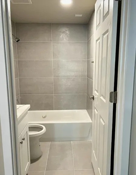5240 20th Ave NE #2 — Photo 12