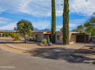 1884 S Abrego Dr, Green Valley, AZ 85614