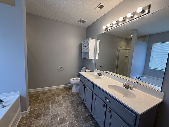 5th image of 3734 Mountain Brook Cir