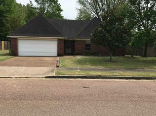 7955 Sandywood Ln, Bartlett, TN 38133