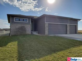 20013 Madison St, Omaha, NE 68135