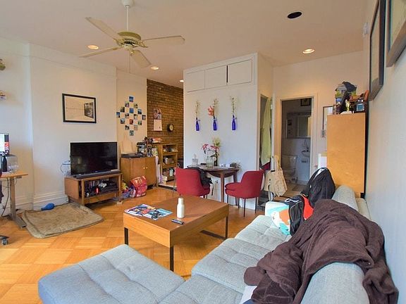 2nd image of 142 Montague St #2R