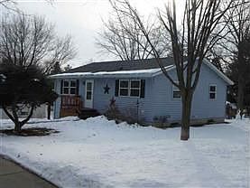 1st image of 1117 Royal Oaks Dr