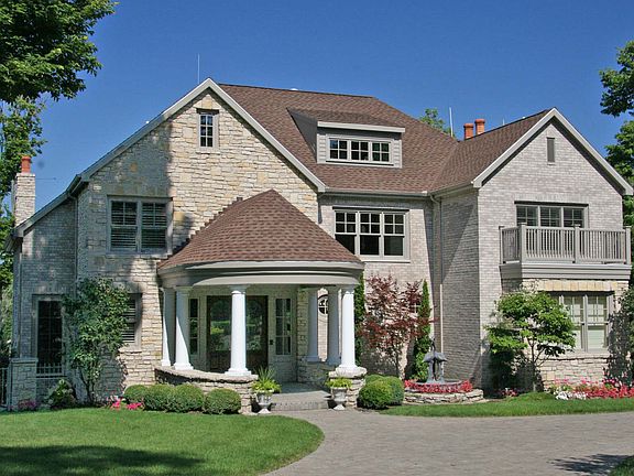 2nd image of 2905 N Trillium Ln