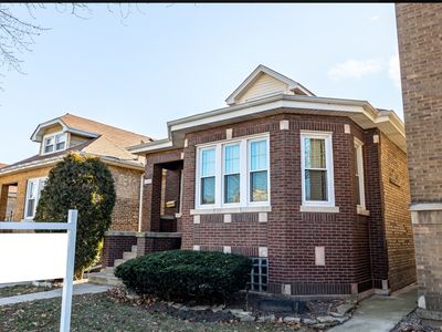 5353 W Fletcher St, Chicago, IL, 60641