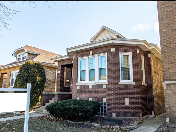 5353 W Fletcher St, Chicago, IL 60641
