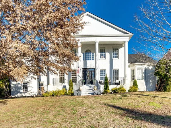 2966 Polo Club Rd, Nashville, TN 37221