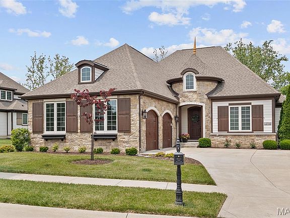2nd image of 12705 Creekside View Dr
