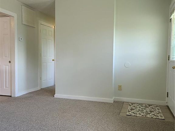 4th image of 4987 Live Oak Dr