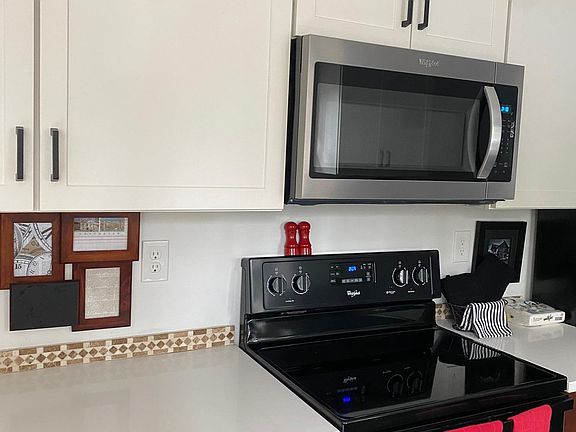 New Microwave in kitchen