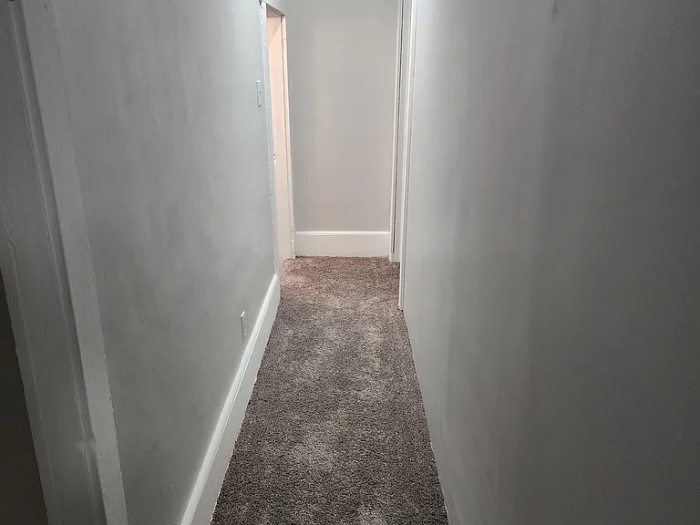 642 W Penn St — Photo 34